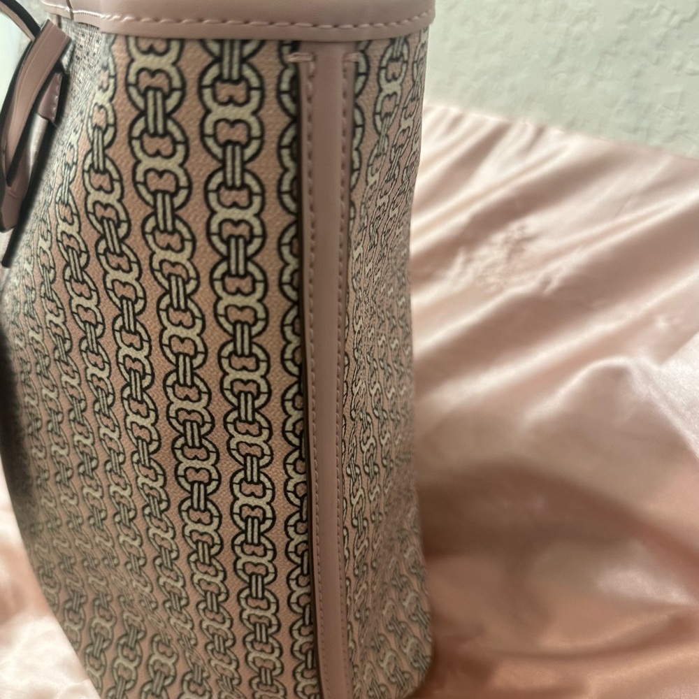 Tory Burch Pink Patterned Tote Handbag with Stripe Accent and cross body strap - Picture 5 of 13